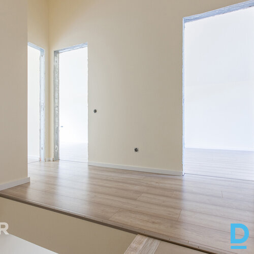 Pārdošanā jauna ģimenes māja ar pilnu apdari Dzidriņās.Māja ir celta un nodota e