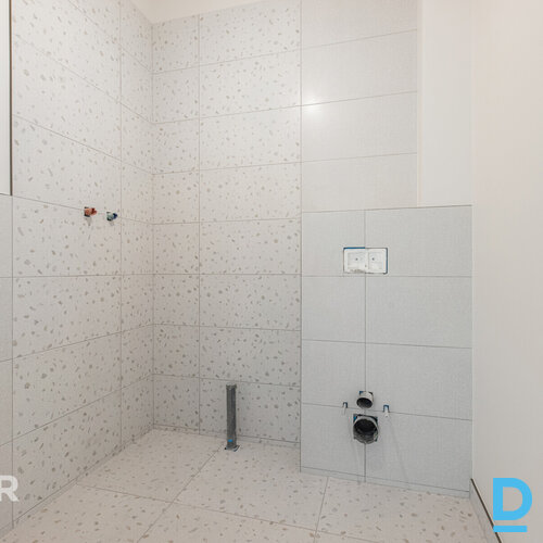 Pārdošanā jauna ģimenes māja ar pilnu apdari Dzidriņās.Māja ir celta un nodota e