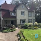 Četru stāvu villa - kā dzīvošanai, tā biznesam