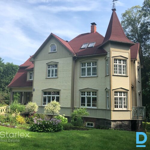 Četru stāvu villa - kā dzīvošanai, tā biznesam Četru stāvu villa - kā dzīvošanai, tā biznesam