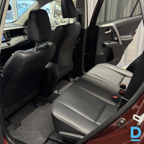 Pārdod Toyota Rav4 2.0d Awd, 2016