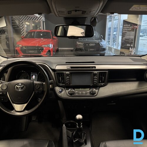 Pārdod Toyota Rav4 2.0d Awd, 2016
