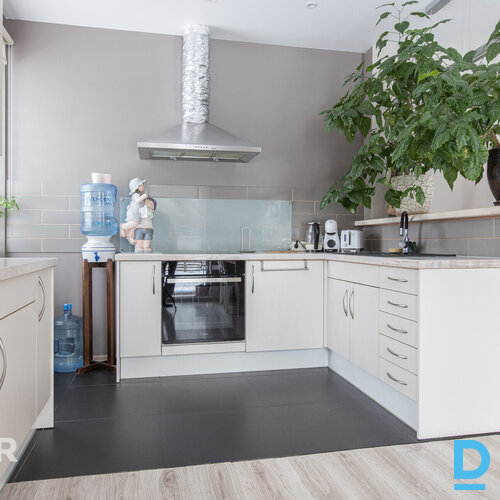 Pārdošanā plaša un funkcionāla ģimenes māja Jaunsilā, Ķekavas novadāPiedāvājumā 