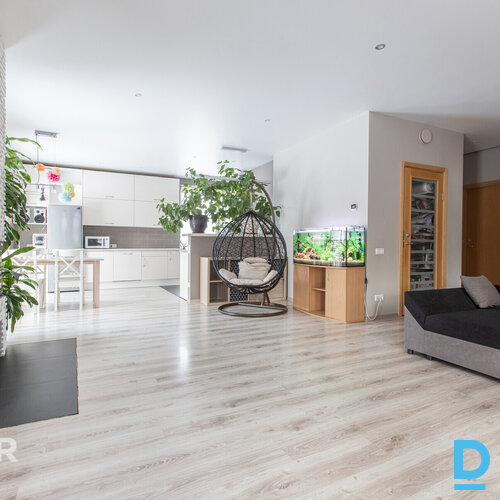 Pārdošanā plaša un funkcionāla ģimenes māja Jaunsilā, Ķekavas novadāPiedāvājumā 