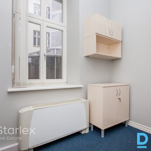 Prestižs birojs vēsturiskā ēkā uz Tērbatas/Dzirnavu ielu krustojuma