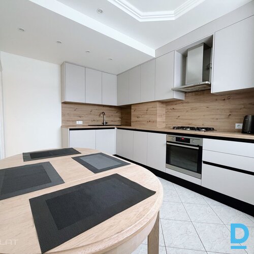 Pārdod dzīvokli Valdeķu iela 51