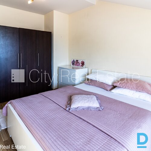 Izīrē dzīvokli Rīgā