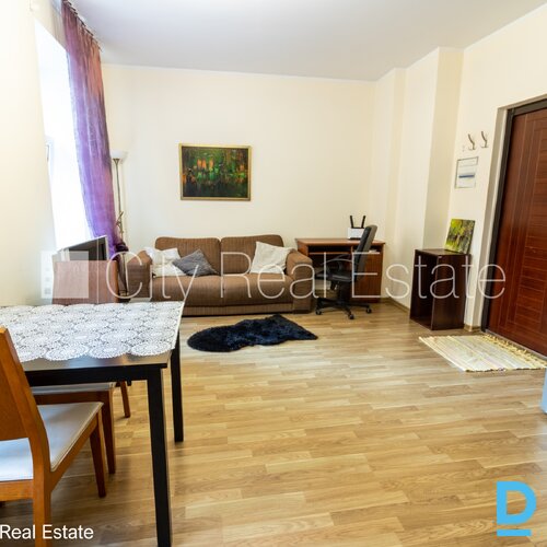 Izīrē dzīvokli Rīgā