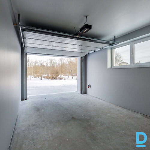 Pārdod māju Dzirnezera iela 4a