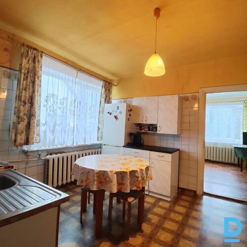 Pārdod māju Tukumā, Strēlnieku iela 22, 251m²