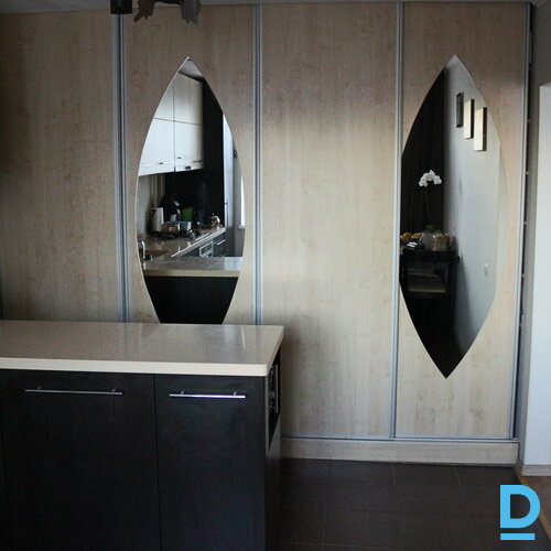 Pārdod dzīvokli Kleistu iela 21, 66m², 3 ist.