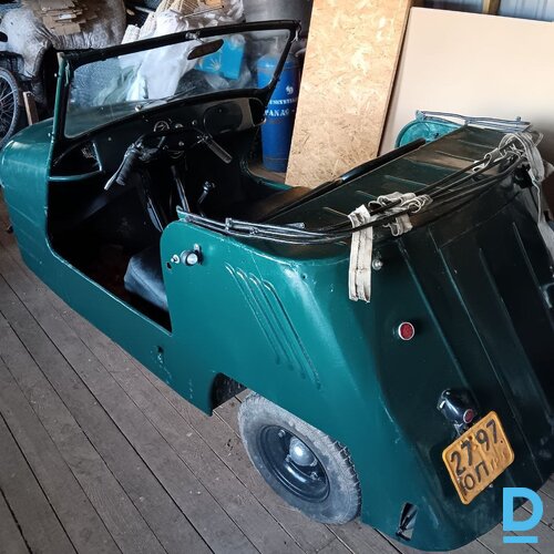 Pārdošanā atrestaurēts Padomju laiku auto "Ciklops"