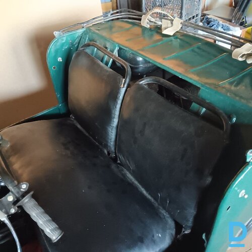 Pārdošanā atrestaurēts Padomju laiku auto "Ciklops"
