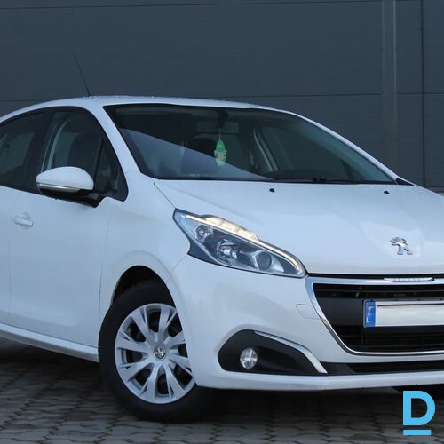 Pārdod Peugeot 208 1.2i, 2017 Pārdod Peugeot 208 1.2i, 2017