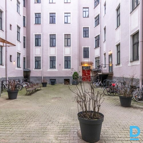 Pārdod dzīvokli Rīga