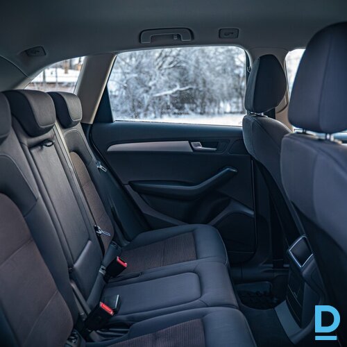 Pārdod Audi Q5 2.0i, 4x4, 2010