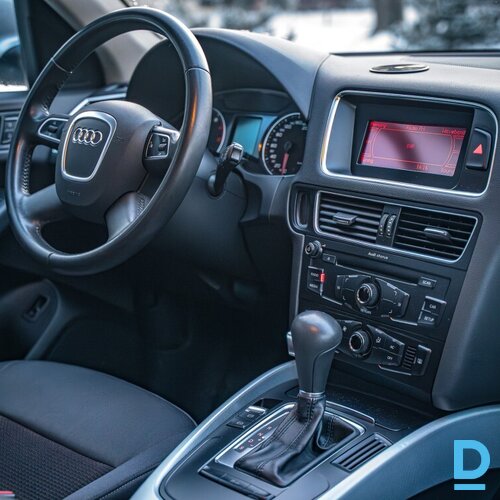 Pārdod Audi Q5 2.0i, 4x4, 2010