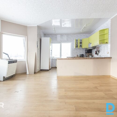 Pārdošanā īpašums Daugavas krastā ar privāto pieeju pie ūdens ar 1 ha zemes gaba