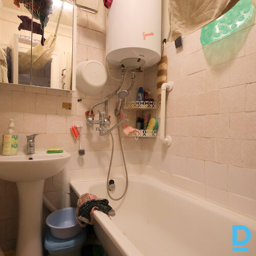 Pārdod dzīvokli Spīdolas iela 4