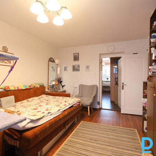 Pārdod dzīvokli Spīdolas iela 4