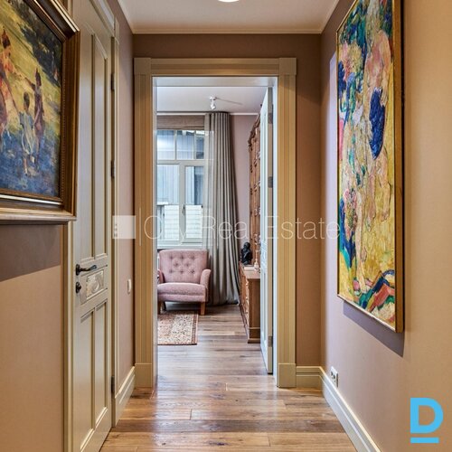 Izīrē māju Jūrmalā