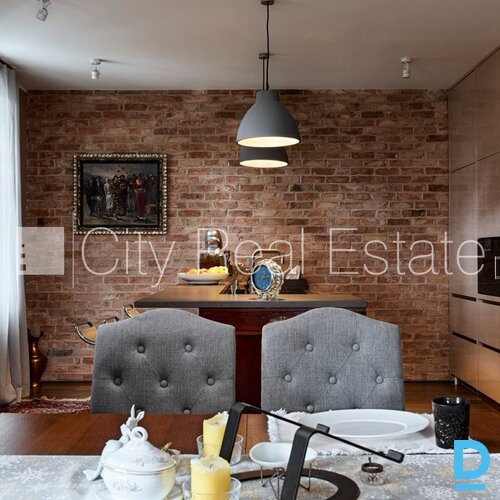 Izīrē māju Jūrmalā