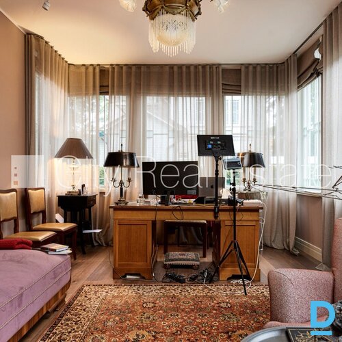 Izīrē māju Jūrmalā