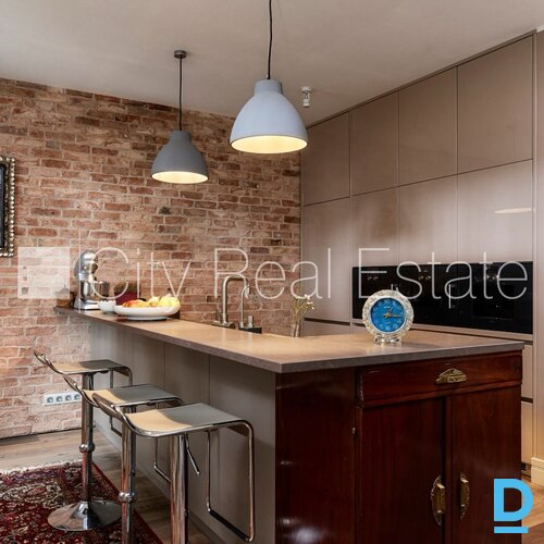 Izīrē māju Jūrmalā