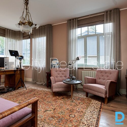 Izīrē māju Jūrmalā