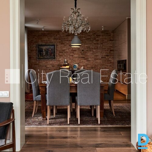 Izīrē māju Jūrmalā