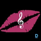 Предлагает Пение