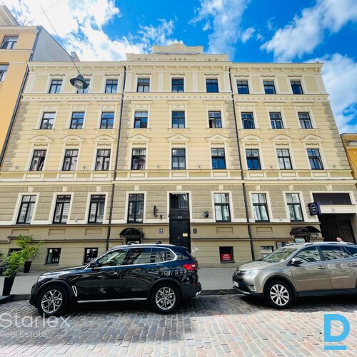 Pārdod namīpašumu Tērbatas/Blaumaņu ielu krustojumā