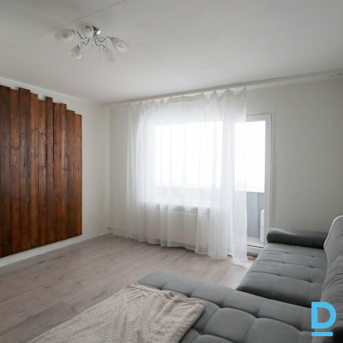 Pārdod dzīvokli Strautu iela 23