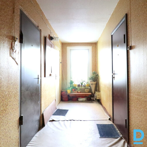 Pārdod dzīvokli Pļavnieku iela 7