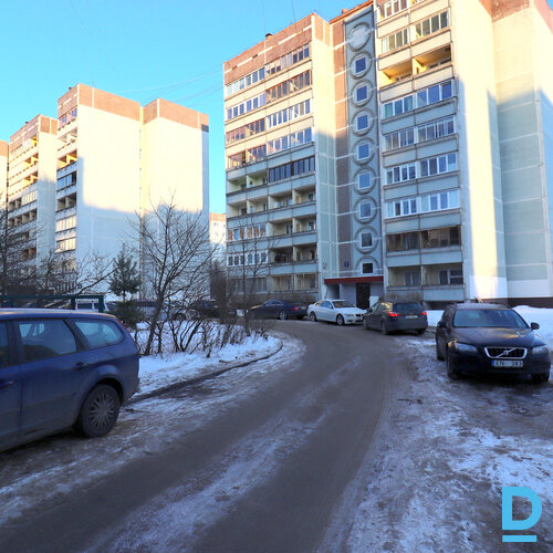 Pārdod dzīvokli Pļavnieku iela 7