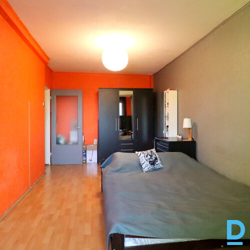 Pārdod dzīvokli Pļavnieku iela 7