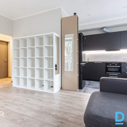 Pārdošanā mēbelēts 2 istabu dzīvoklis jaunajā projektā ar savu autostāvvietu un Pārdošanā mēbelēts 2 istabu dzīvoklis jaunajā projektā ar savu autostāvvietu un