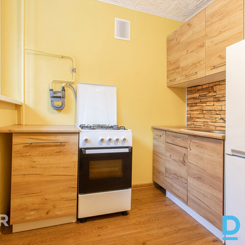 Pārdošanā 2 istabu dzīvoklis Jūrmalā, Lašu ielā – ar lielu balkonu un skatu uz m Pārdošanā 2 istabu dzīvoklis Jūrmalā, Lašu ielā – ar lielu balkonu un skatu uz m