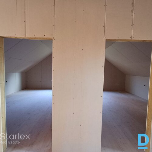 Privātmāja pie ūdens