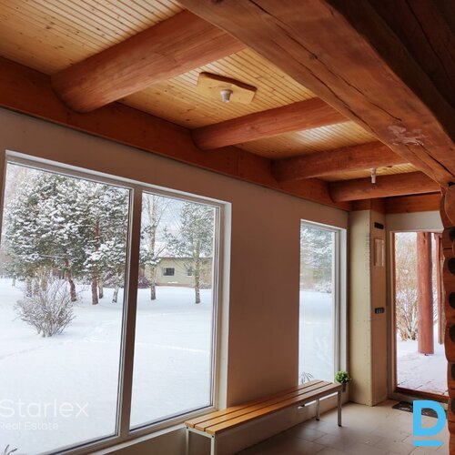 Privātmāja pie ūdens