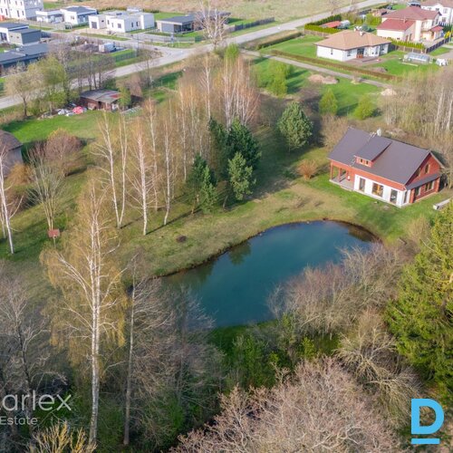 Privātmāja pie ūdens