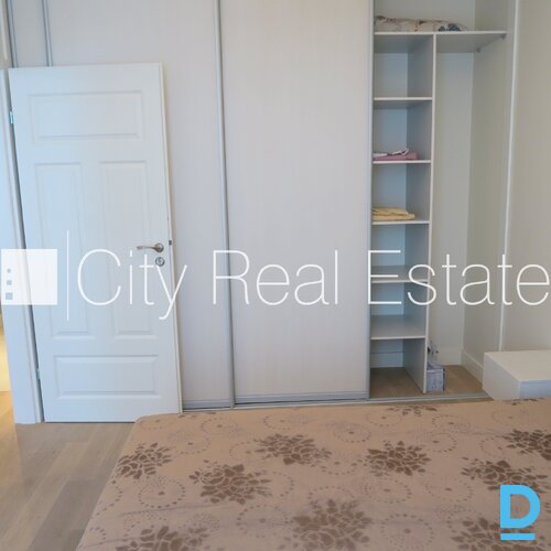 Izīrē dzīvokli Rīgā