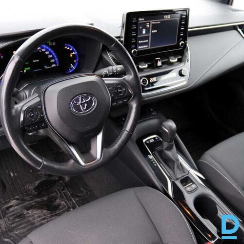 Pārdod Toyota Corolla Touring Sports Hybrid, 1.8, 2020