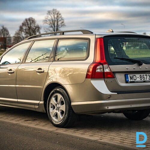 Pārdod Volvo V70 2.4d, 2008