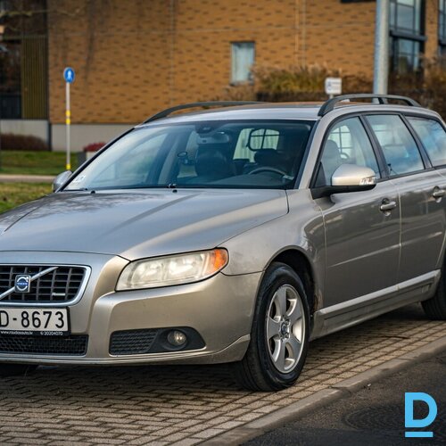 Pārdod Volvo V70 2.4d, 2008