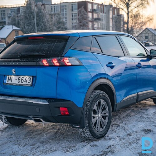 Pārdod Peugeot 2008 1.2i, 2021