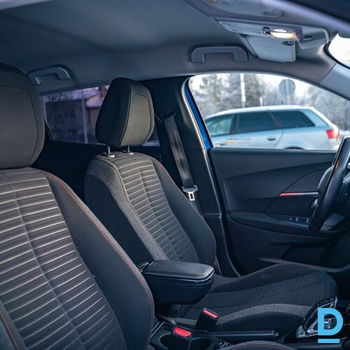 Pārdod Peugeot 2008 1.2i, 2021