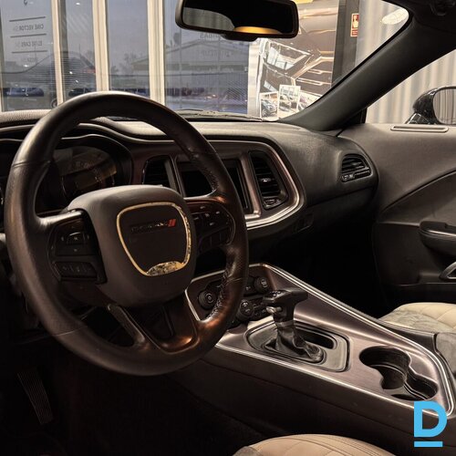 Pārdod Dodge Challnger SXT 3.6i, 2018