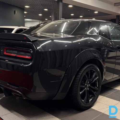 Pārdod Dodge Challnger SXT 3.6i, 2018