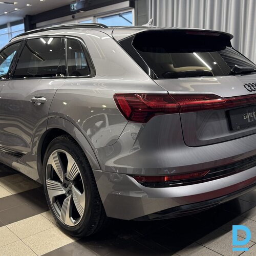 Pārdod Audi E-tron 55 S-line Black Edition, 2019